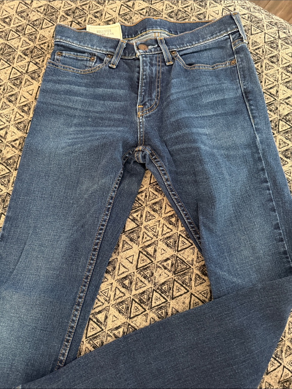 Hollister Men’s Medium Dark Wash Skinny Jeans